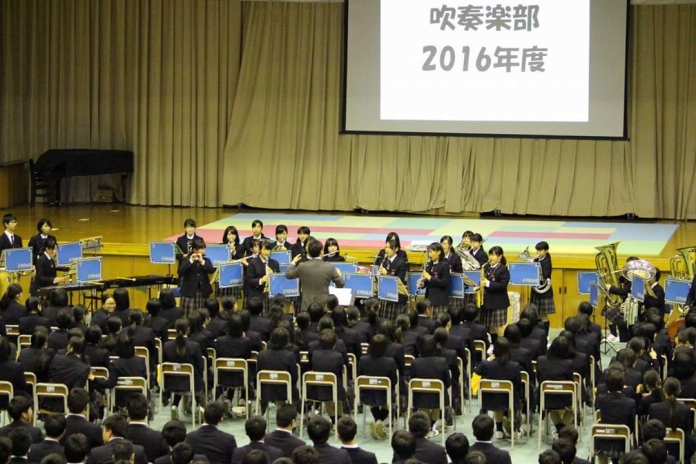 2016