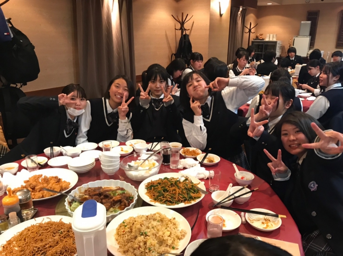 東京