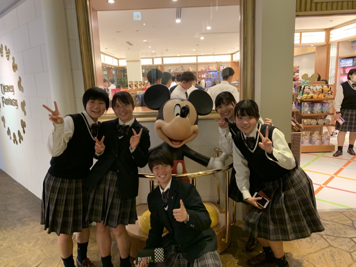 東京