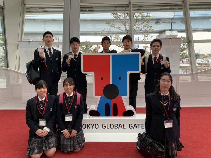 東京